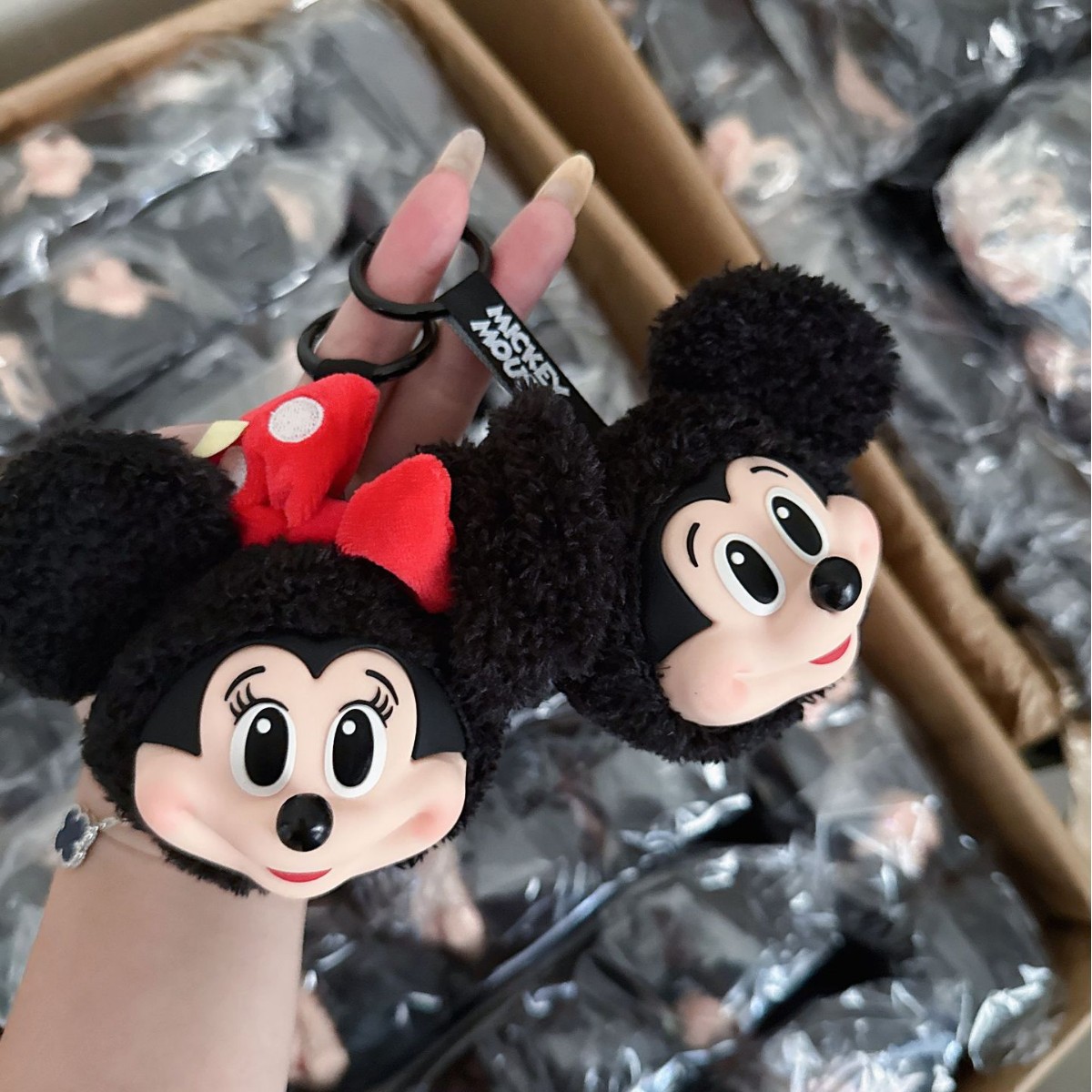 Porte-clés poupée en peluche M - Car Accessories Cute avis et prix